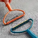 Peine saca pelos plástico colores 