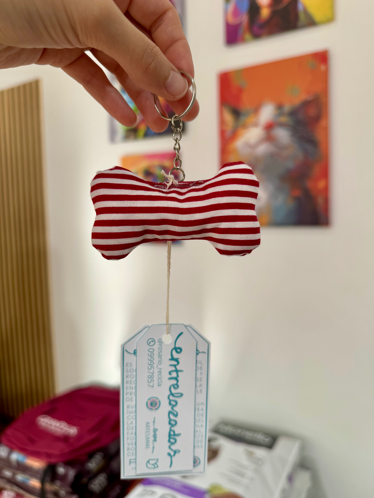 Llavero con forma ENTRELAZADAS